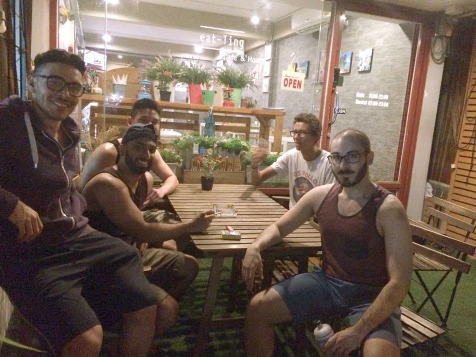 Eat-Ting Vandrehjem Bang Sao Thong Eksteriør billede